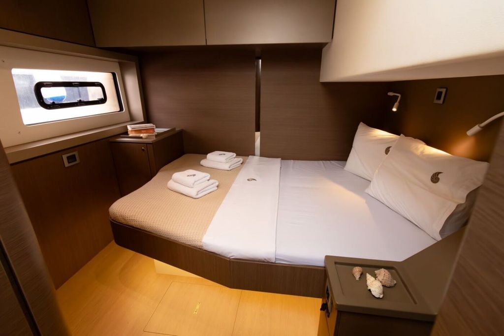 STELINA - Boat Images