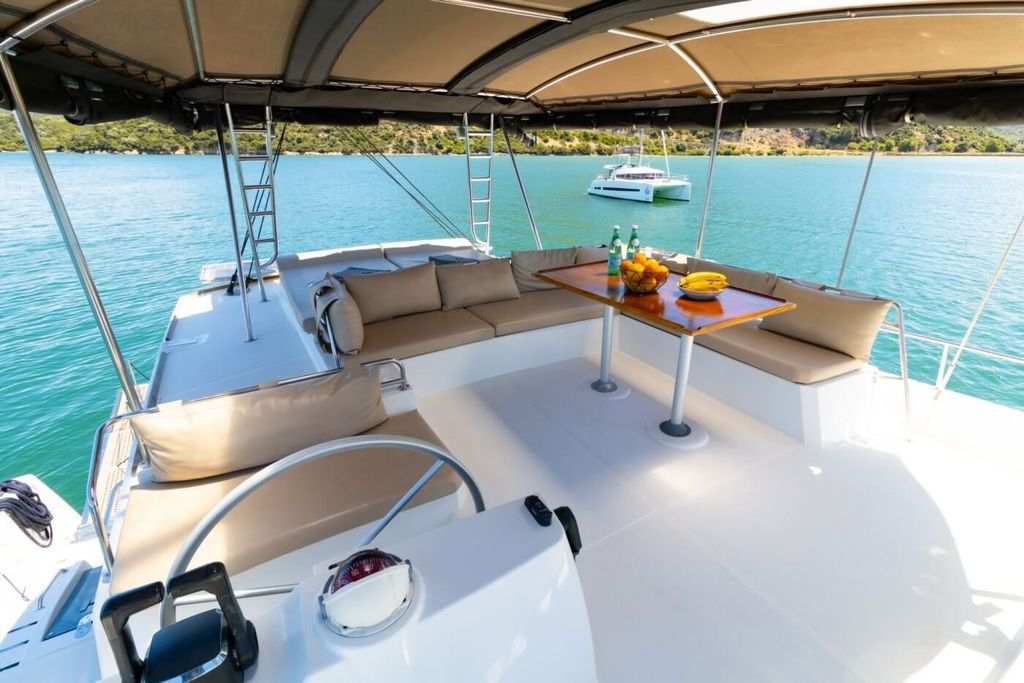 STELINA - Boat Images
