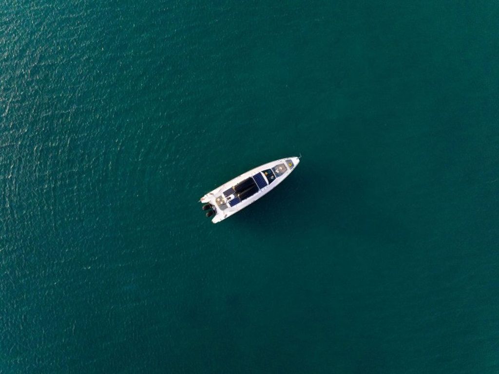 MY CHARACTER - Boat Images