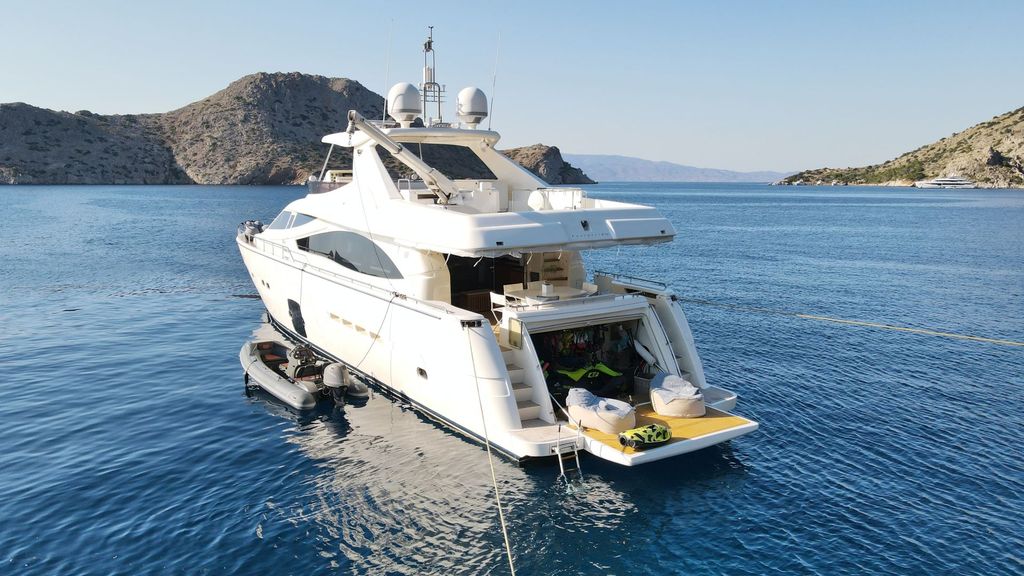 FLOW - Boat Images