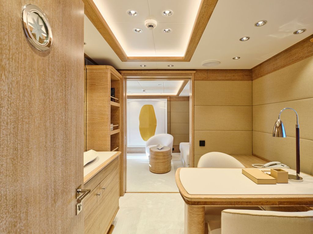 ARTEMISEA - Boat Images