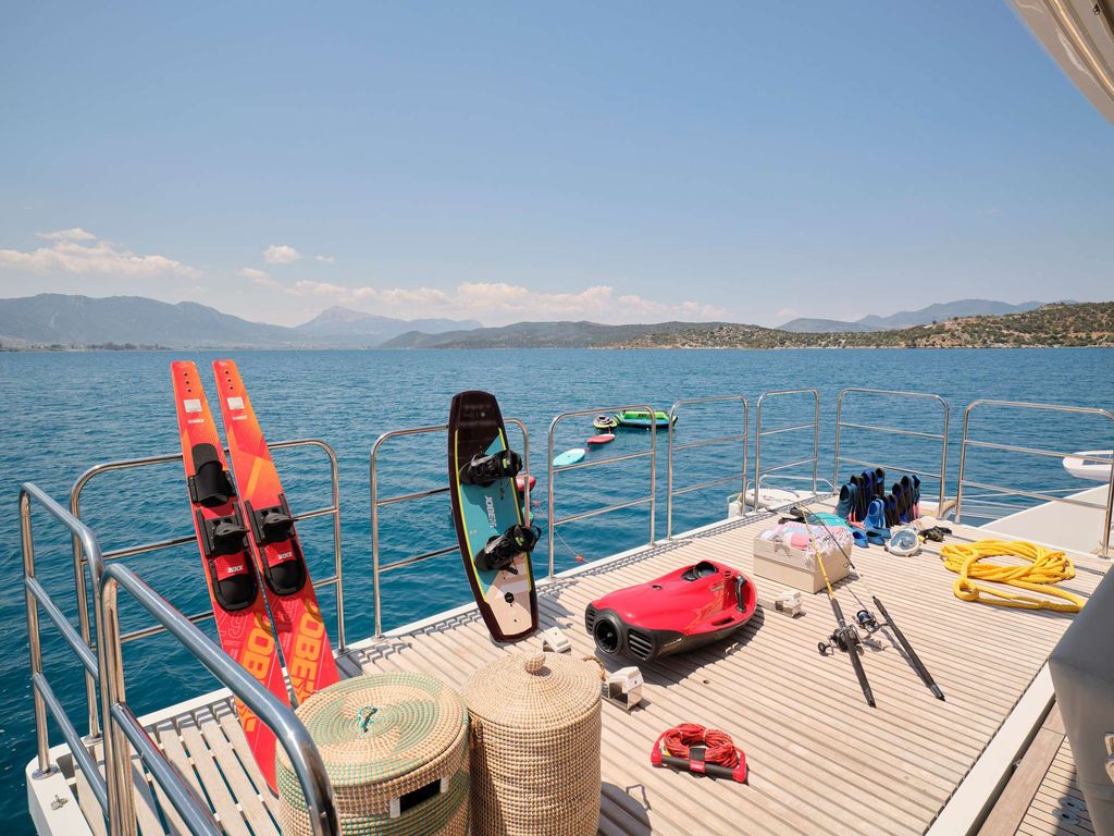 GENNY - Boat Images