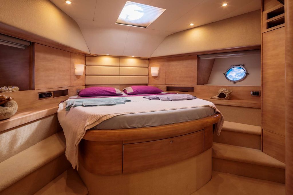 REVIVAL - Boat Images