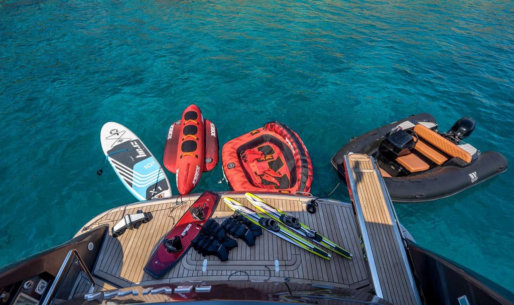 REVIVAL - Boat Images