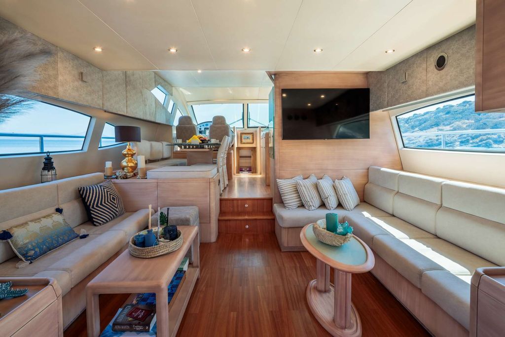 REVIVAL - Boat Images