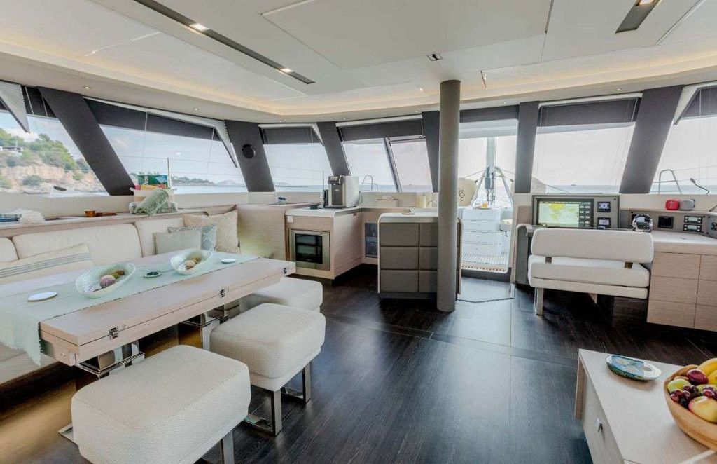 ALLURE - Boat Images