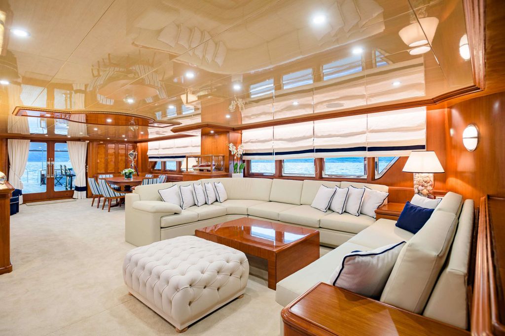 WIND OF FORTUNE - Boat Images