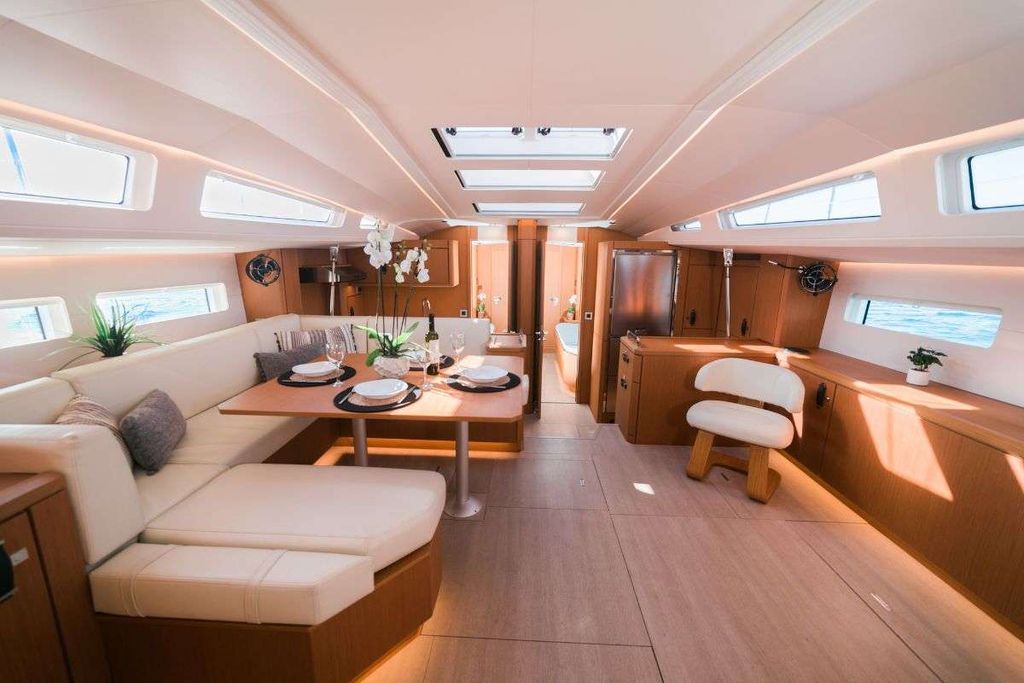 EUPHORIA - Boat Images