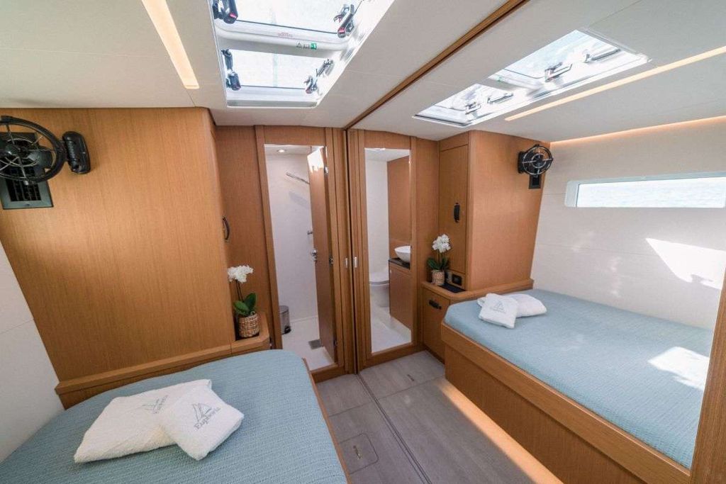 EUPHORIA - Boat Images