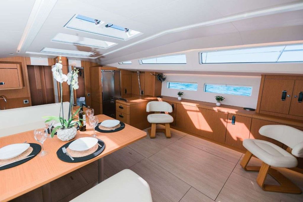 EUPHORIA - Boat Images