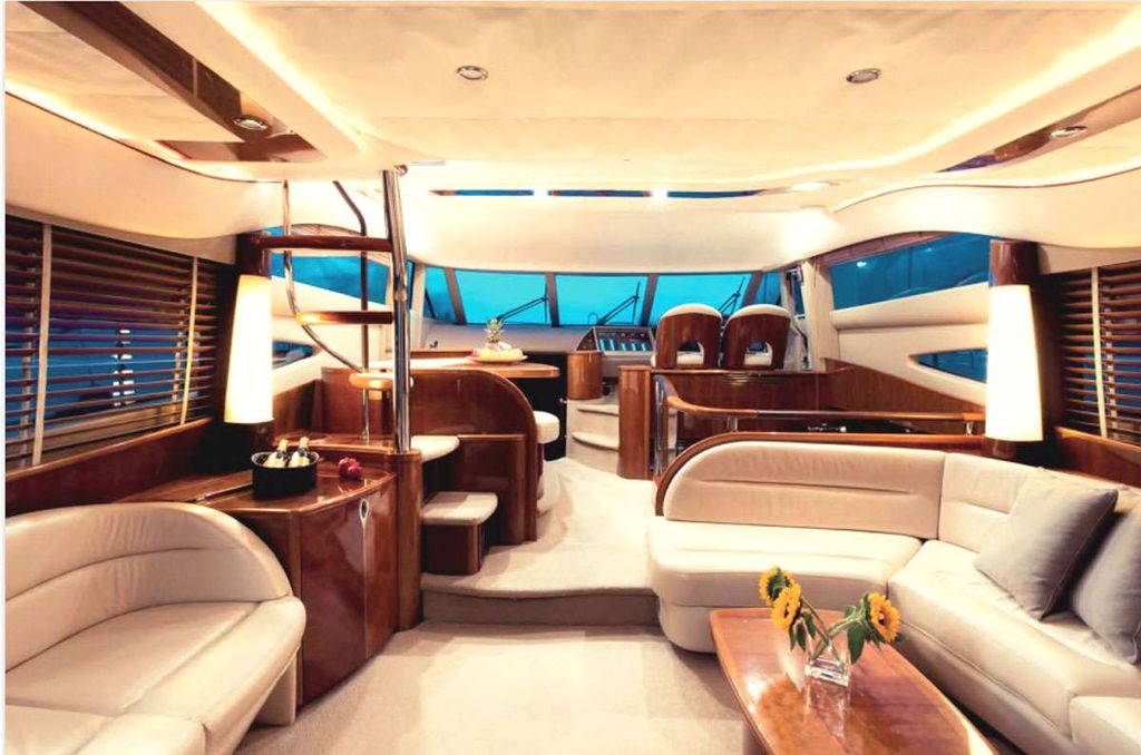 PRINCESS 61 - Boat Images
