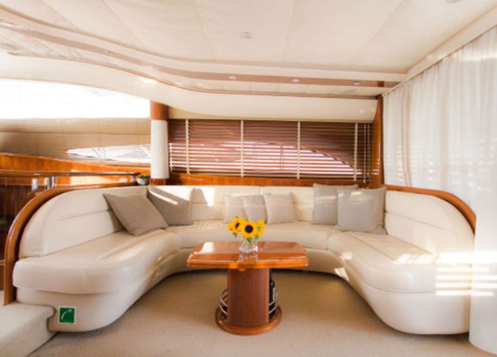 PRINCESS 61 - Boat Images