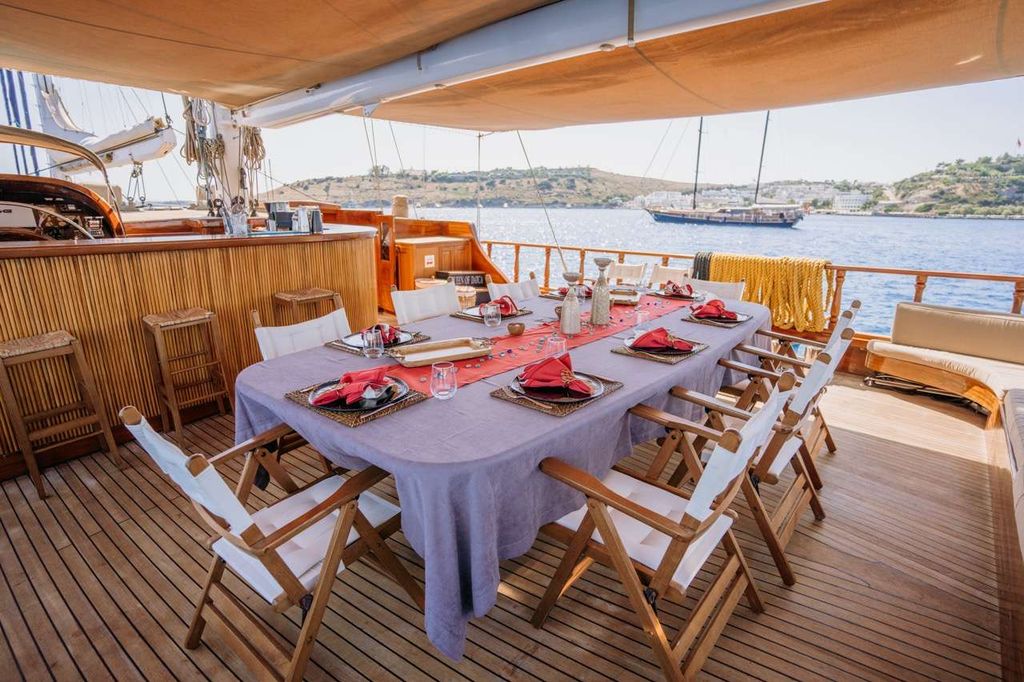 QUEEN OF DATCA - Boat Images