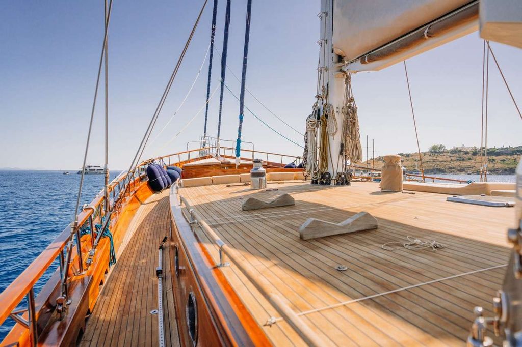 QUEEN OF DATCA - Boat Images