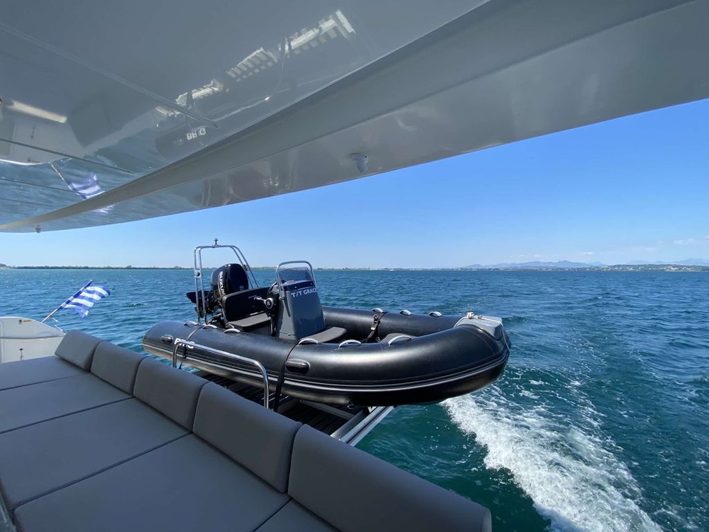 GRACE - Boat Images