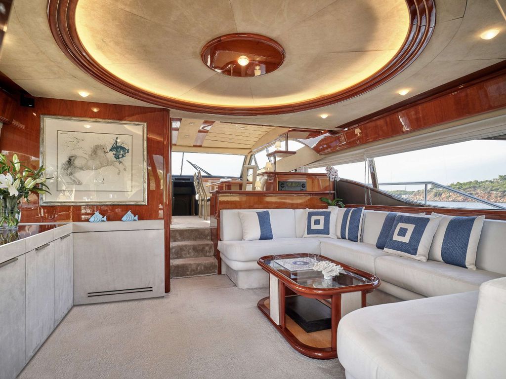 MIREN - Boat Images