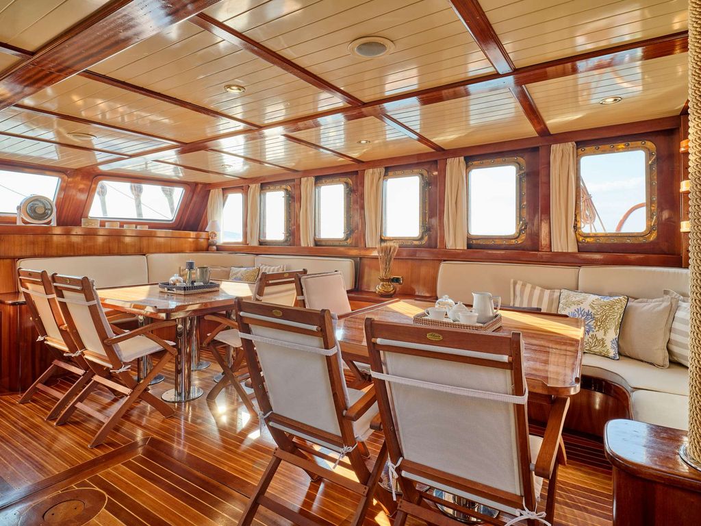 MYRA - Boat Images