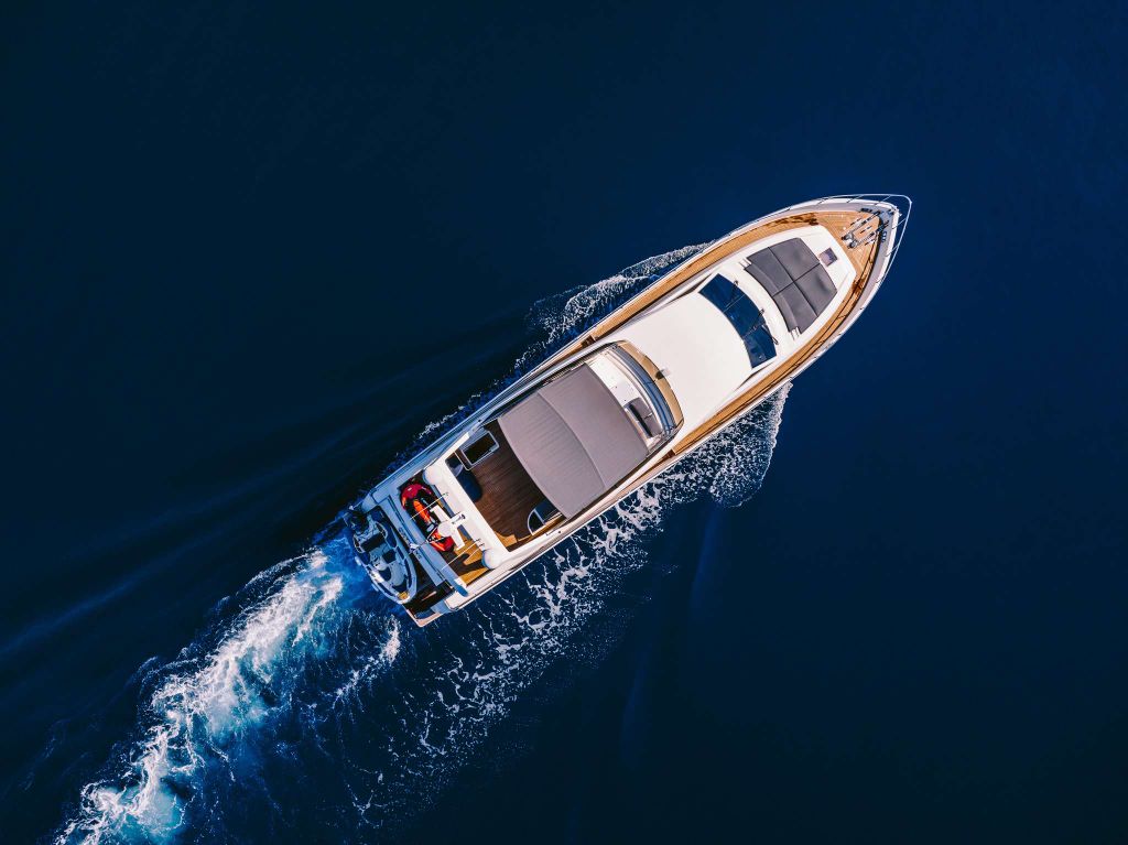 OXYGEN 8 - Boat Images