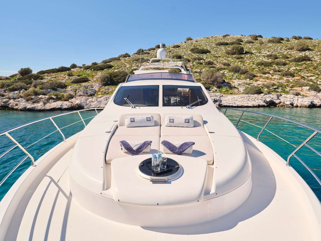 LADY L - Boat Images