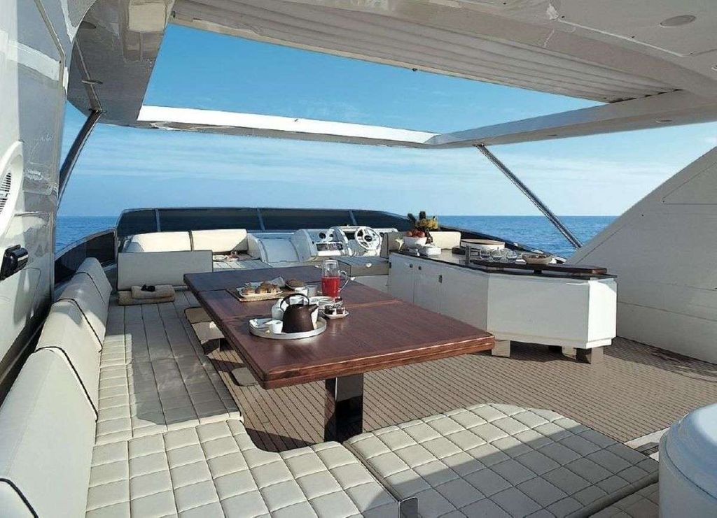 LA FENICE - Boat Images