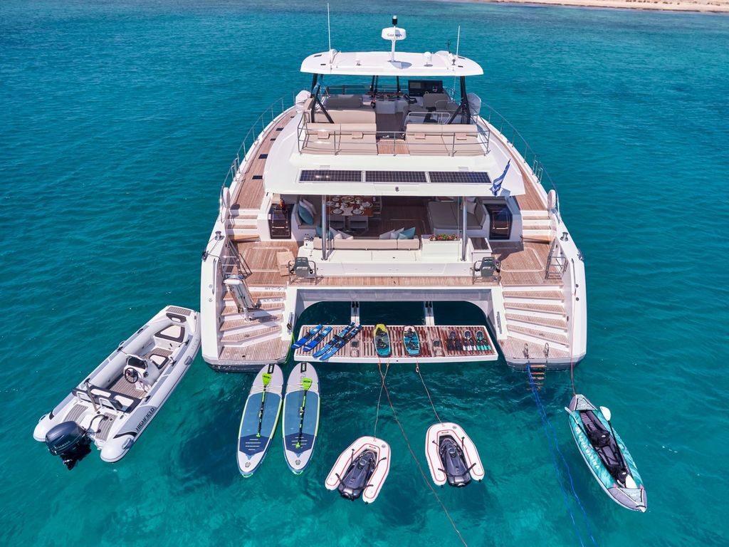 ELLY - Boat Images