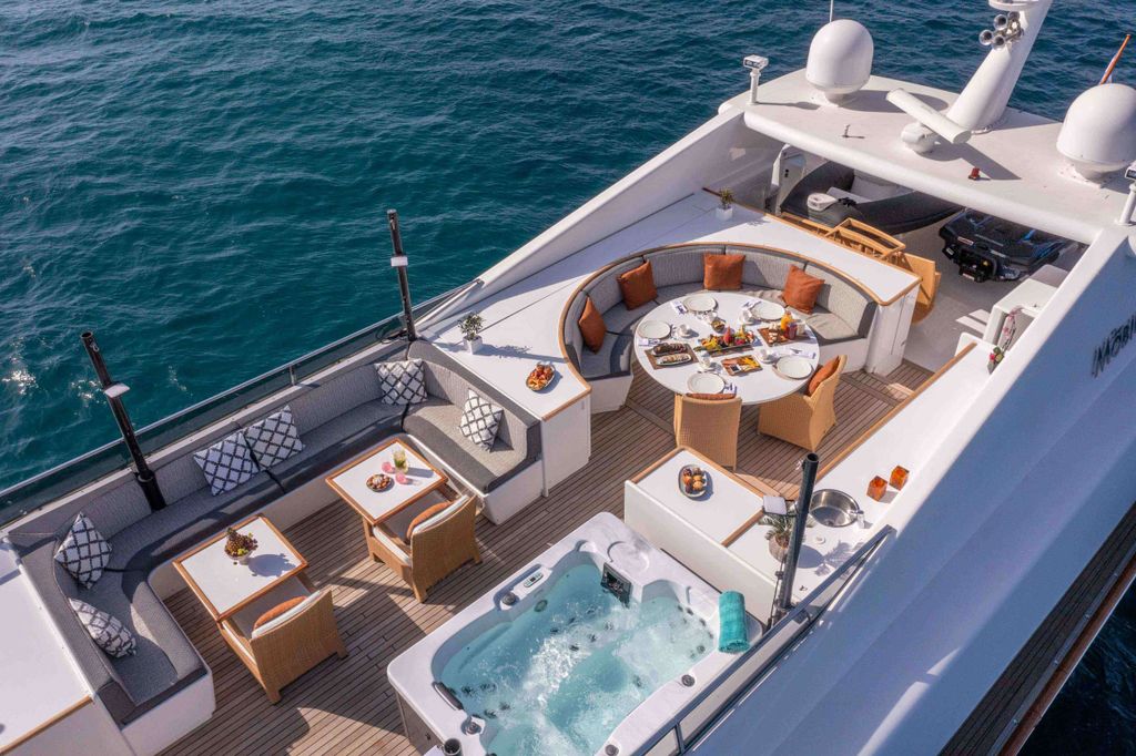 MOBIUS - Boat Images