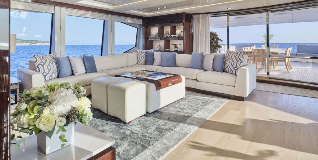AQUA LIBRA - Boat Images