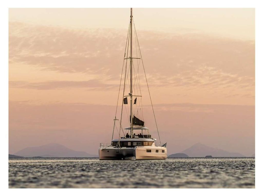 LINO - Boat Images