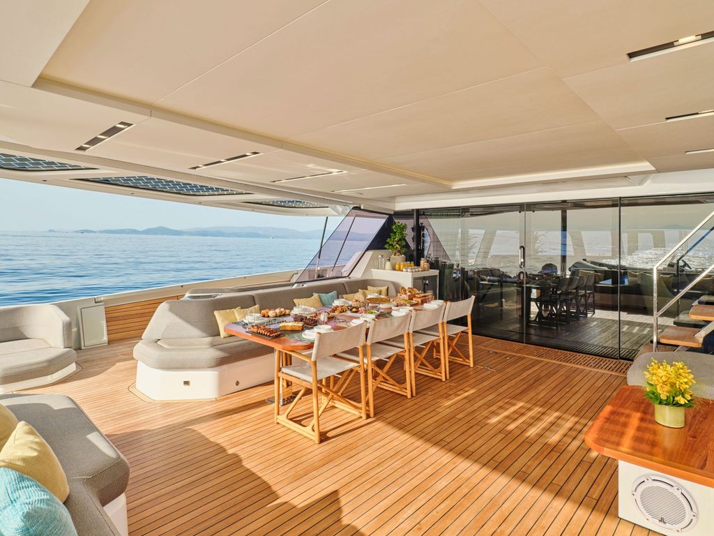 ALOIA 80 - Boat Images