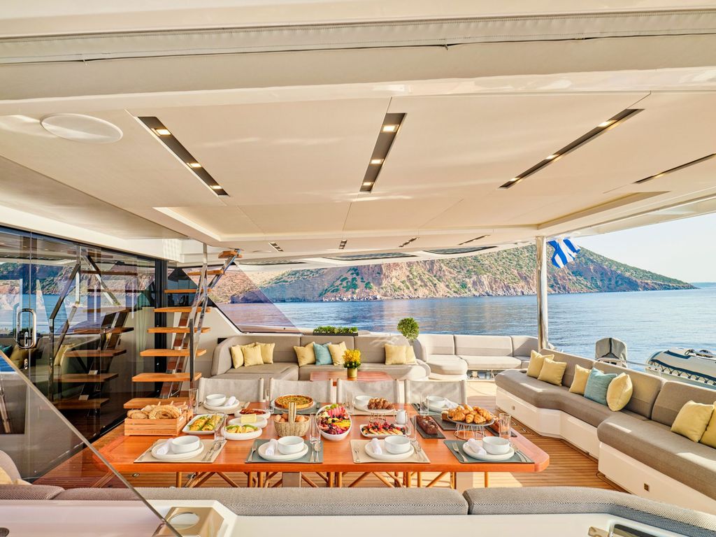 ALOIA 80 - Boat Images