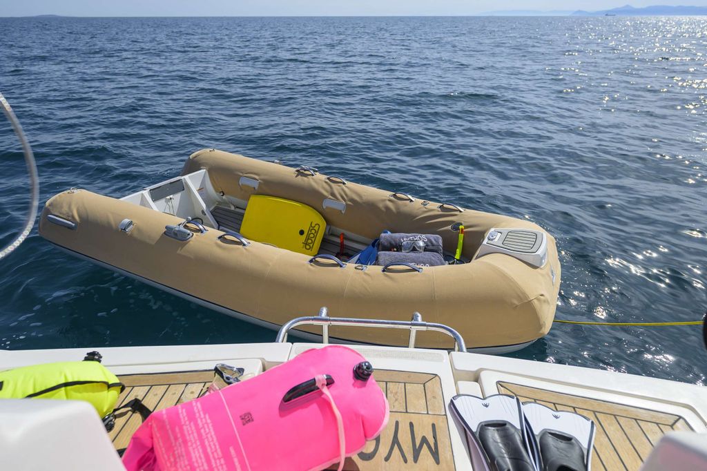 MYTHOS - Boat Images