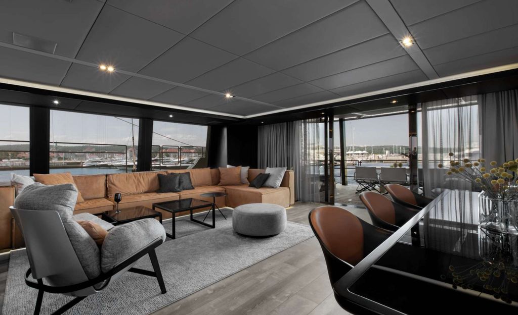GRAYONE - Boat Images