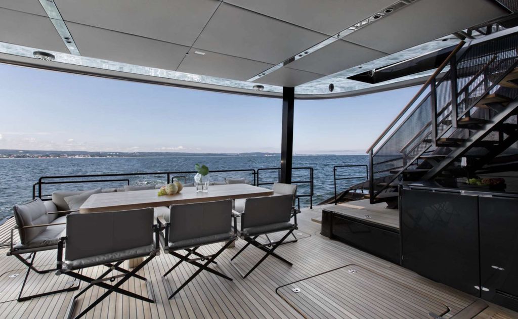 GRAYONE - Boat Images