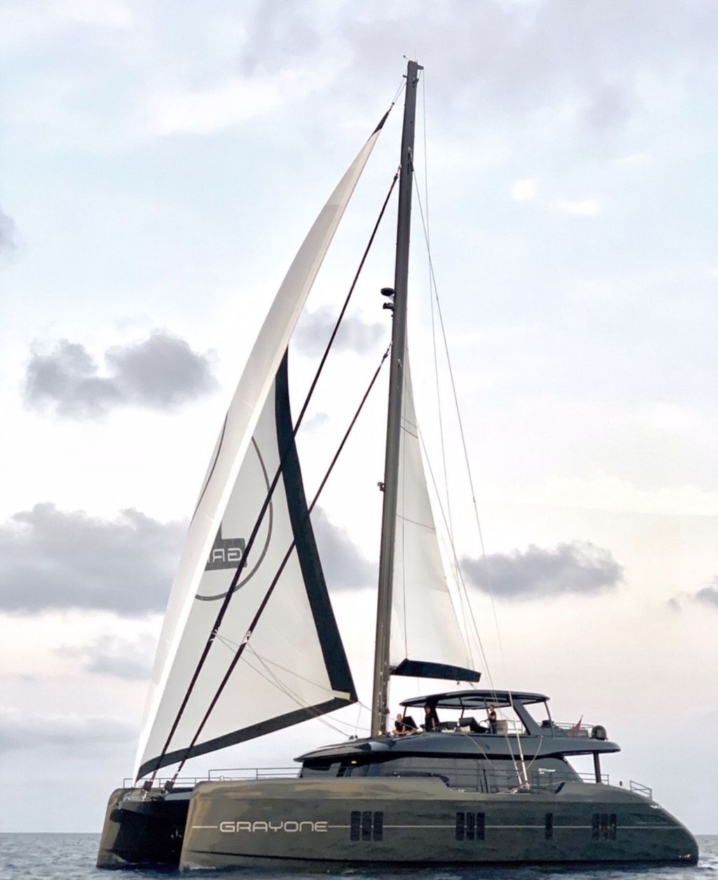GRAYONE - Boat Images