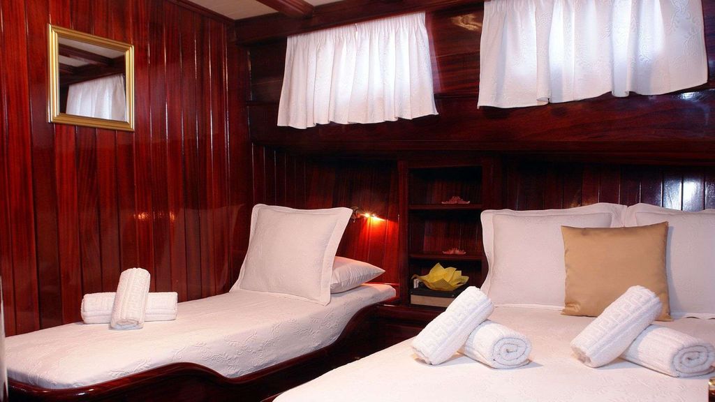ERATO - Boat Images