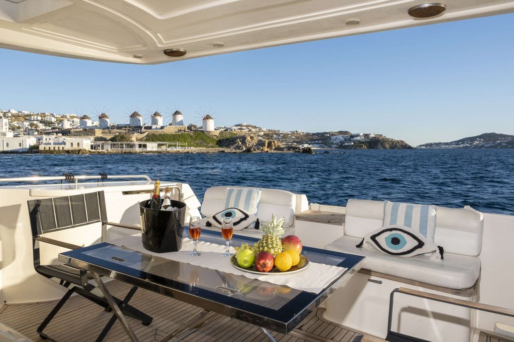 ARABELLA - Boat Images