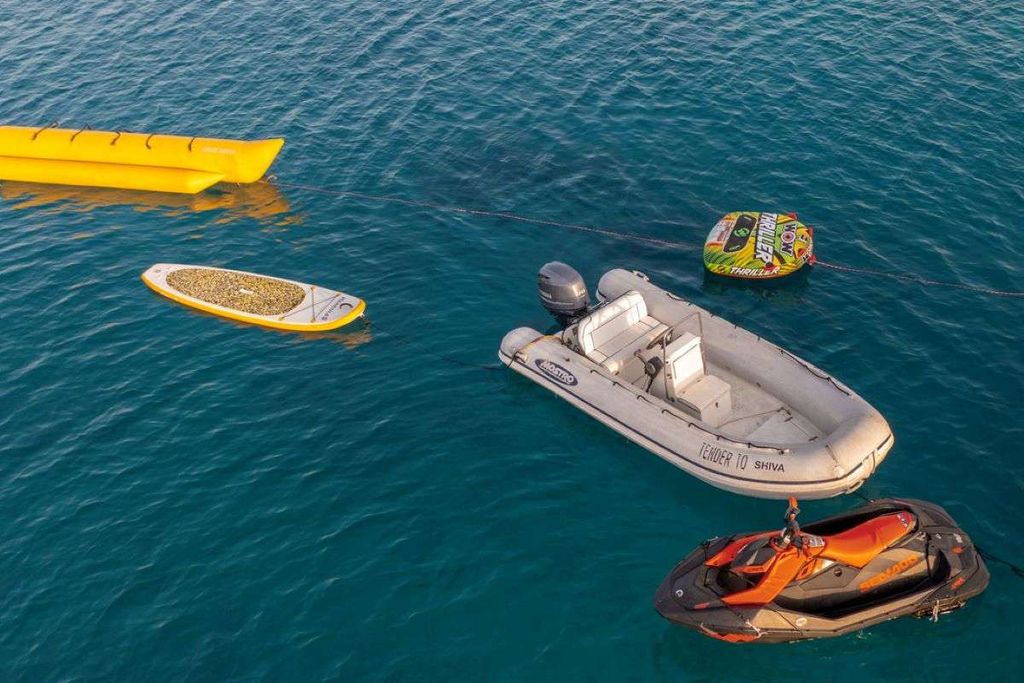 SHIVA - Boat Images