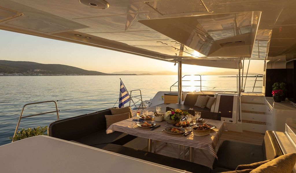 QUEEN OF DIAMONDS - Boat Images