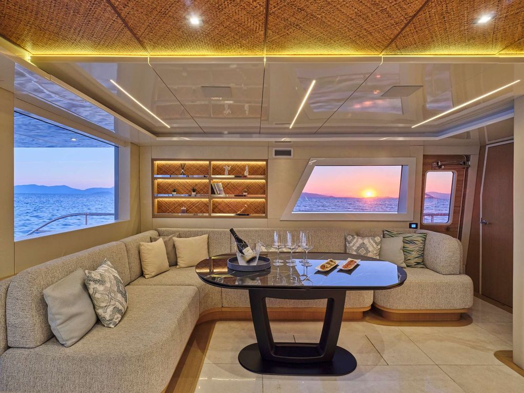 SAMARA - Boat Images