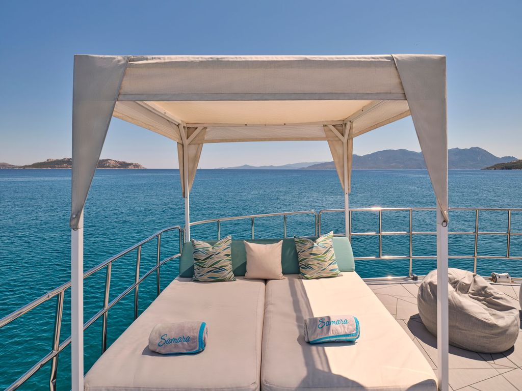 SAMARA - Boat Images