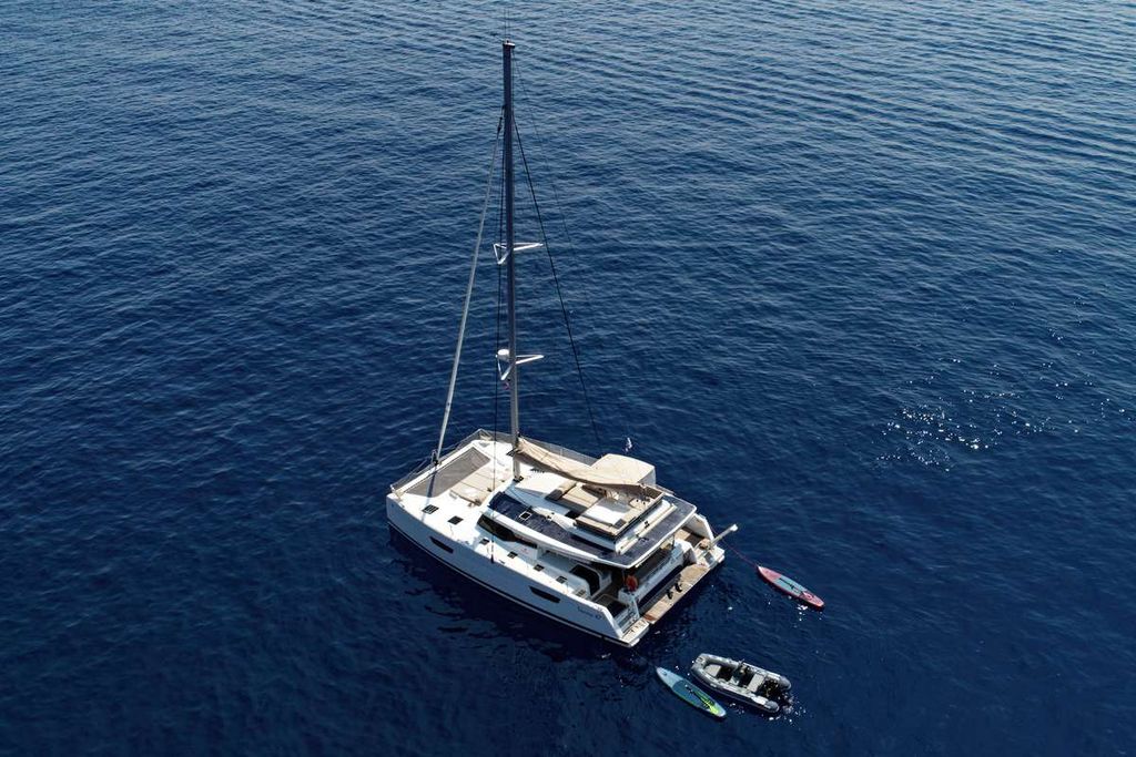 HELIDONI - Boat Images