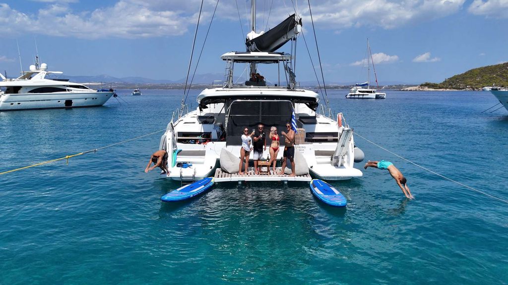 SPRING - Boat Images