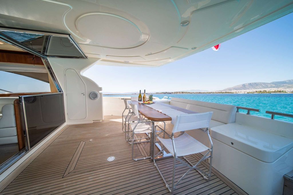 SIMPLY BRILLIANT - Boat Images