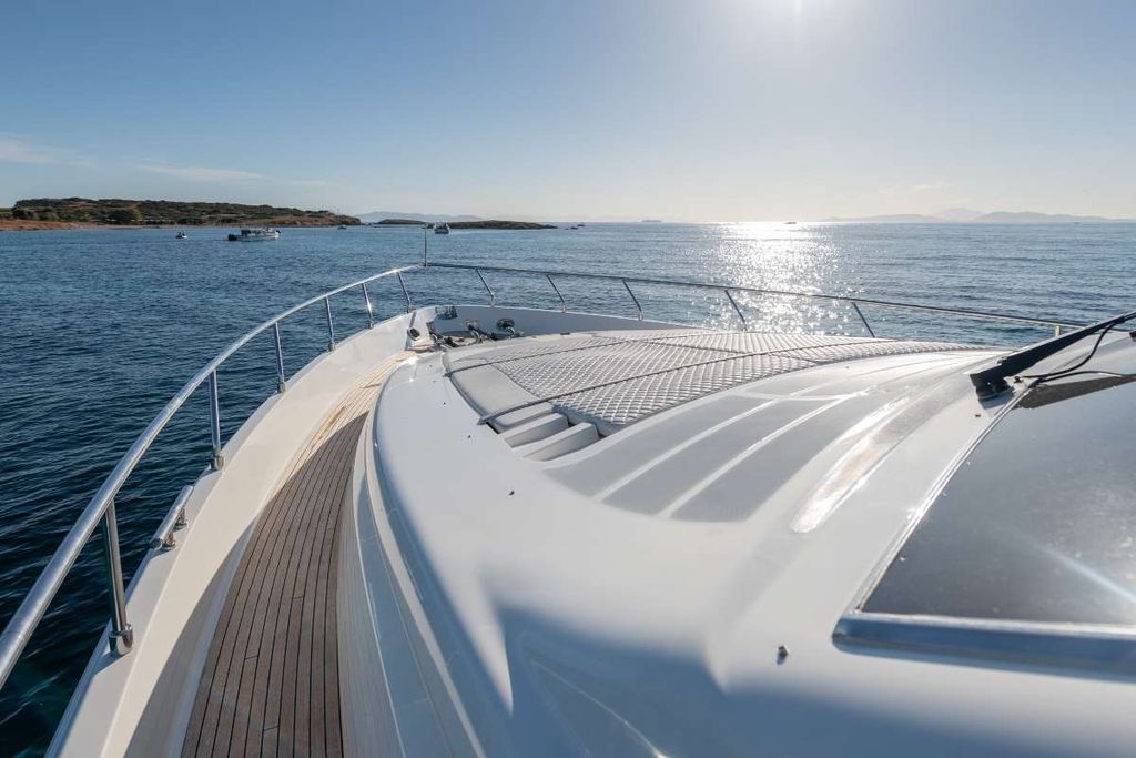 SIMPLY BRILLIANT - Boat Images