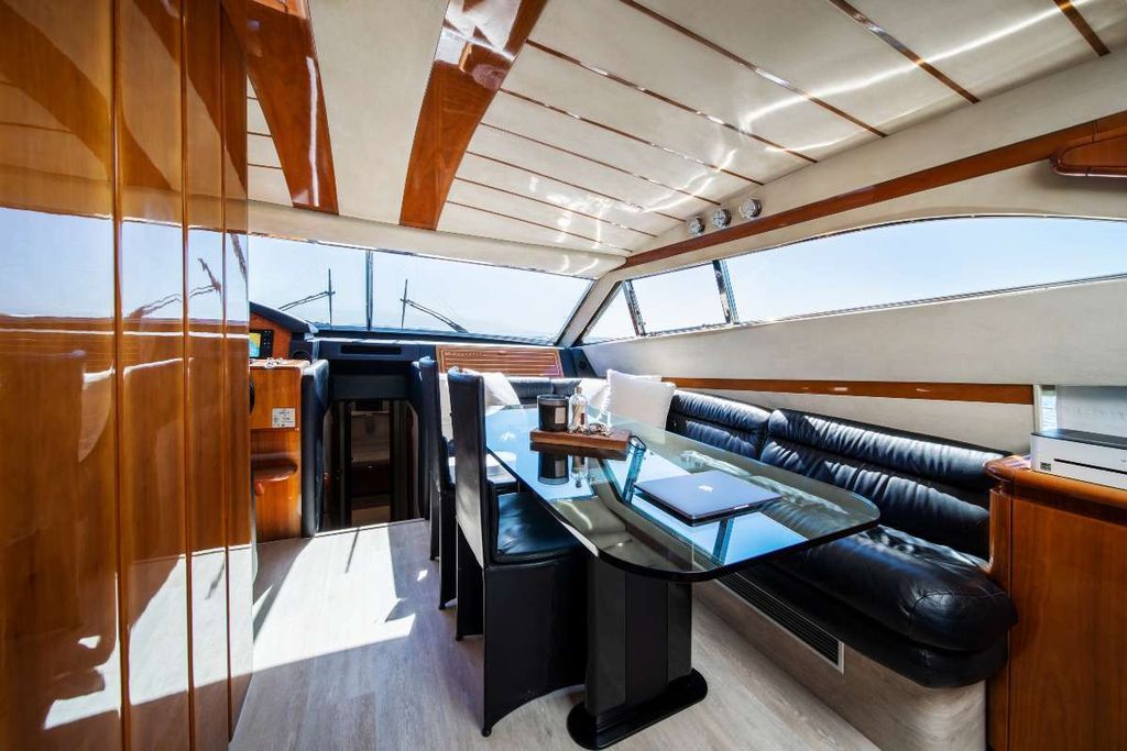 SIMPLY BRILLIANT - Boat Images
