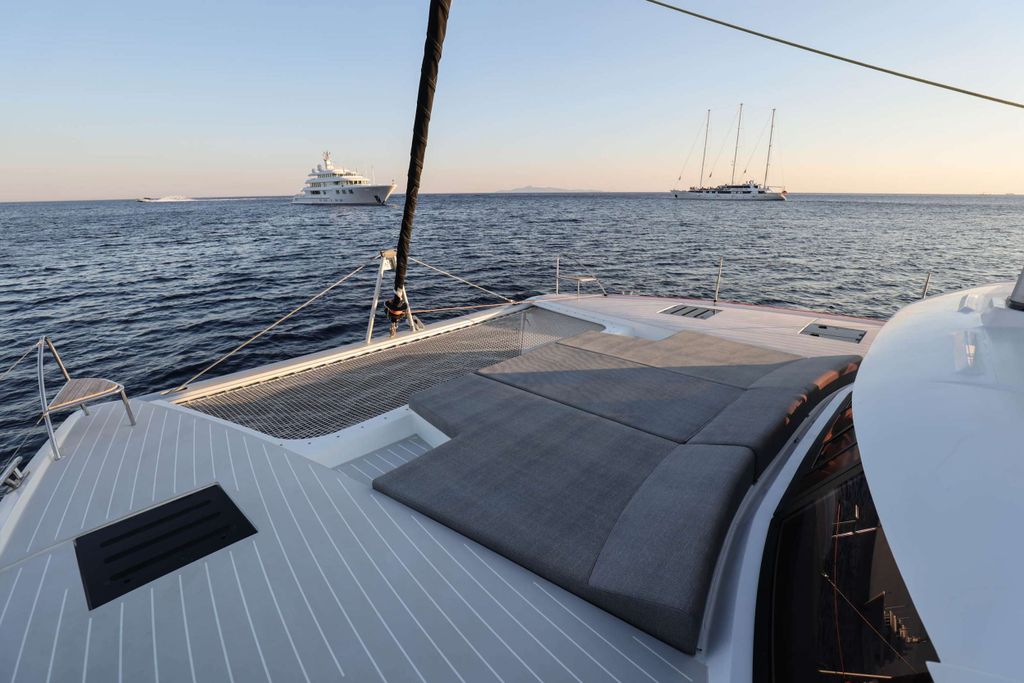 Aquarella - Boat Images