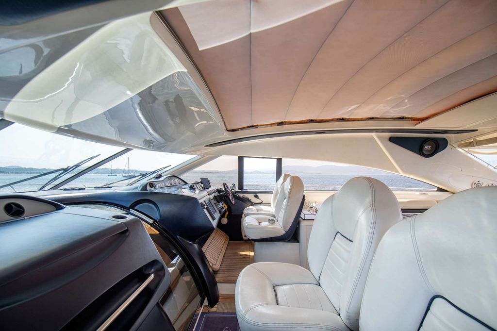 EVENIA - Boat Images