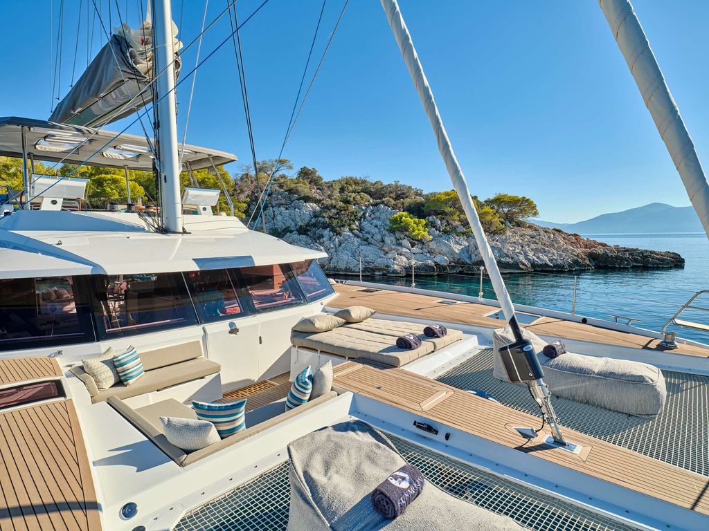 SUNMOON - Boat Images