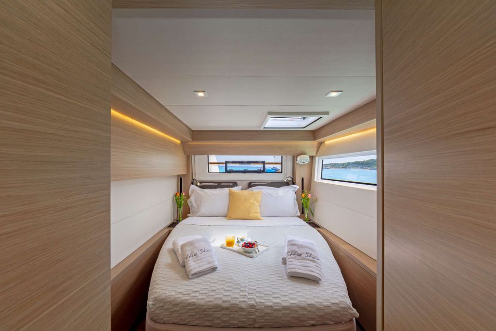 EFFIE STAR - Boat Images