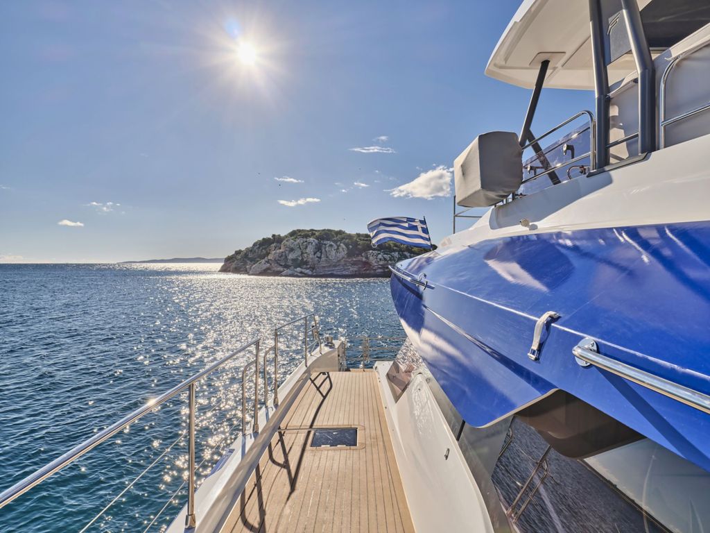 MAJESTY OF GREECE - Boat Images
